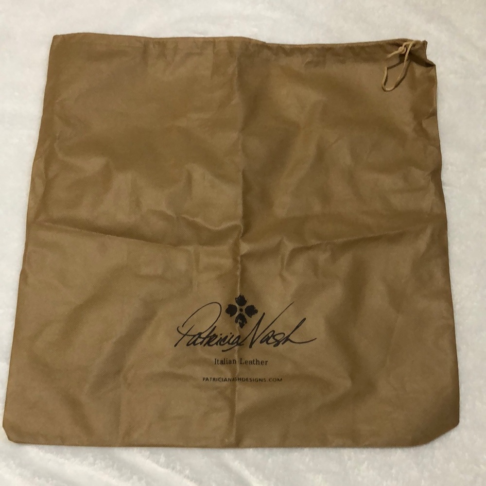 Patricia Nash Dust bag store hand bag tan 17x18 inches